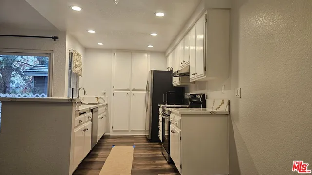 $3,500 | 3851 Amberly Drive, Unit G, Inglewood, CA 90305