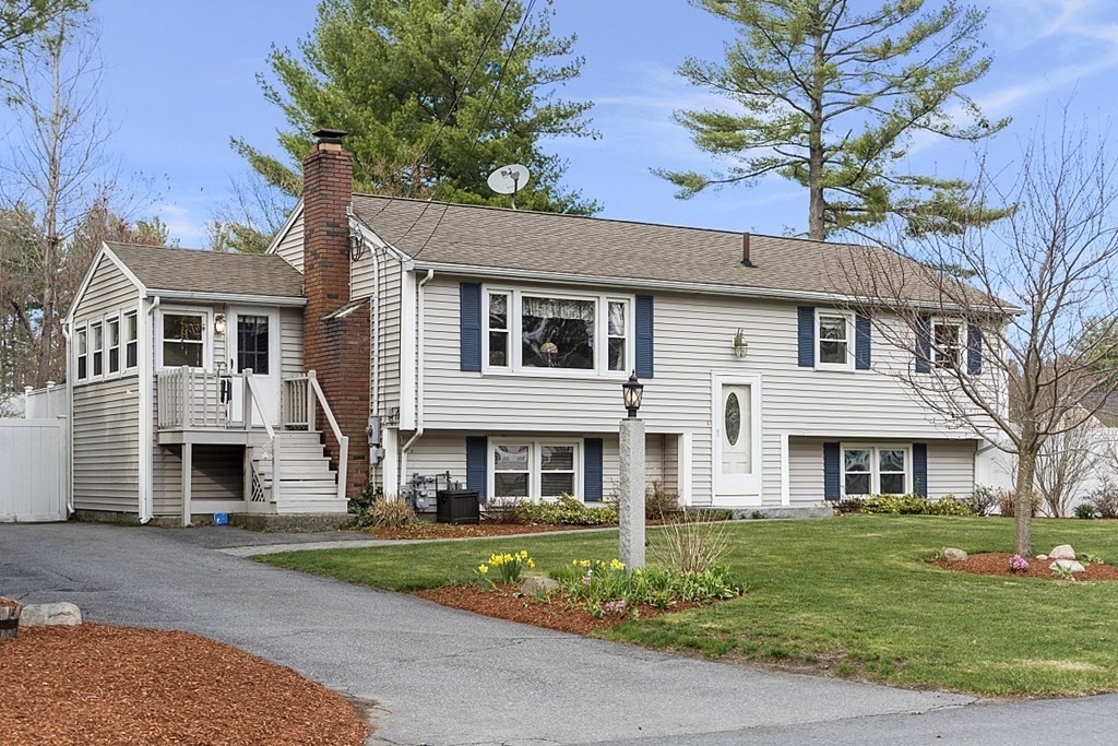 21 Oakland Road Pepperell, MA 01463 - Photo 1 of 36 Gallery Image 1