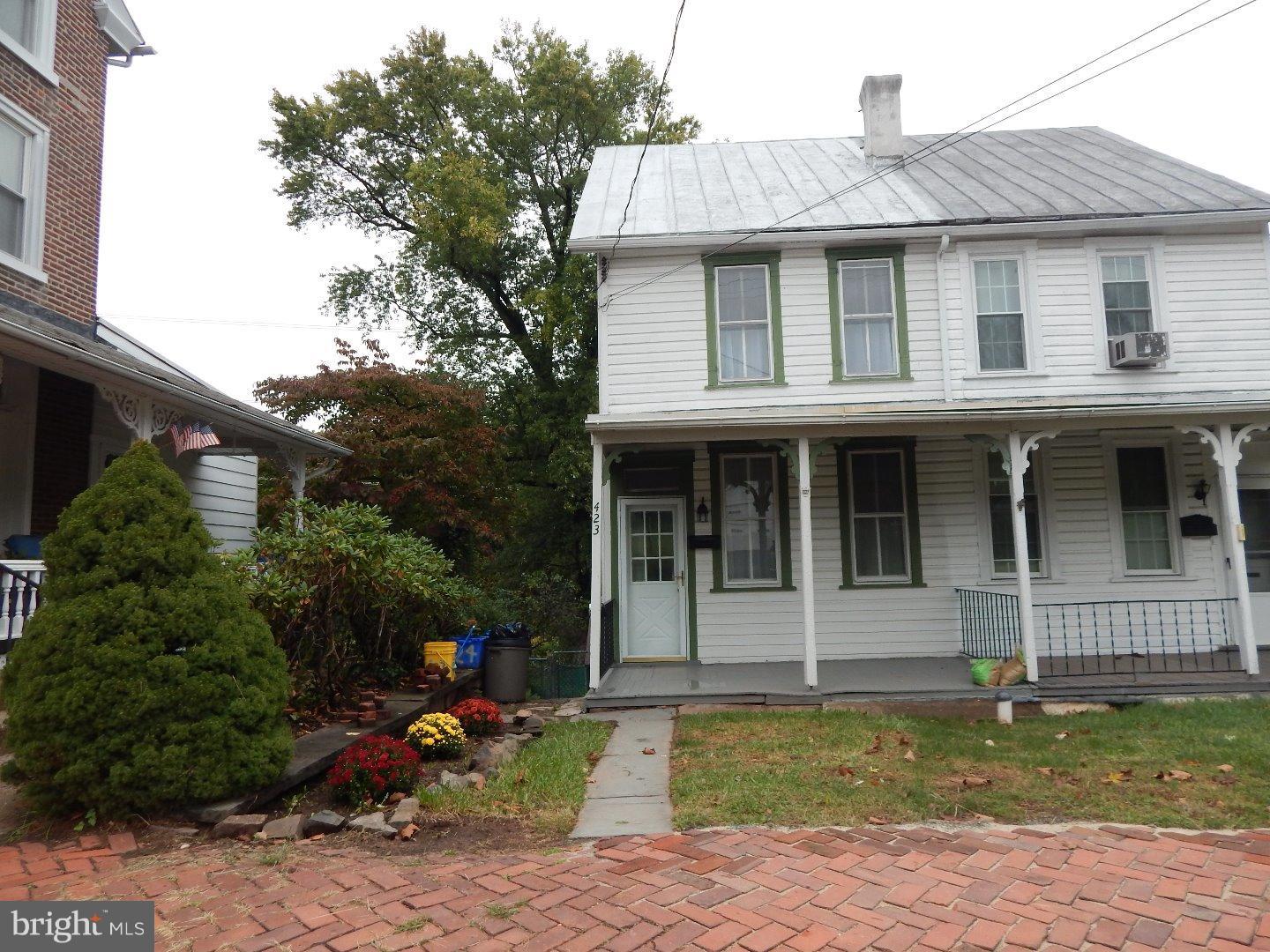 423 South Main Street Spring City, PA 19475 - Photo 1 of 17 Gallery Image 1