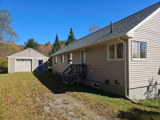 $529,000 | 117 Ray Hill Road, Wilmington, VT 05363