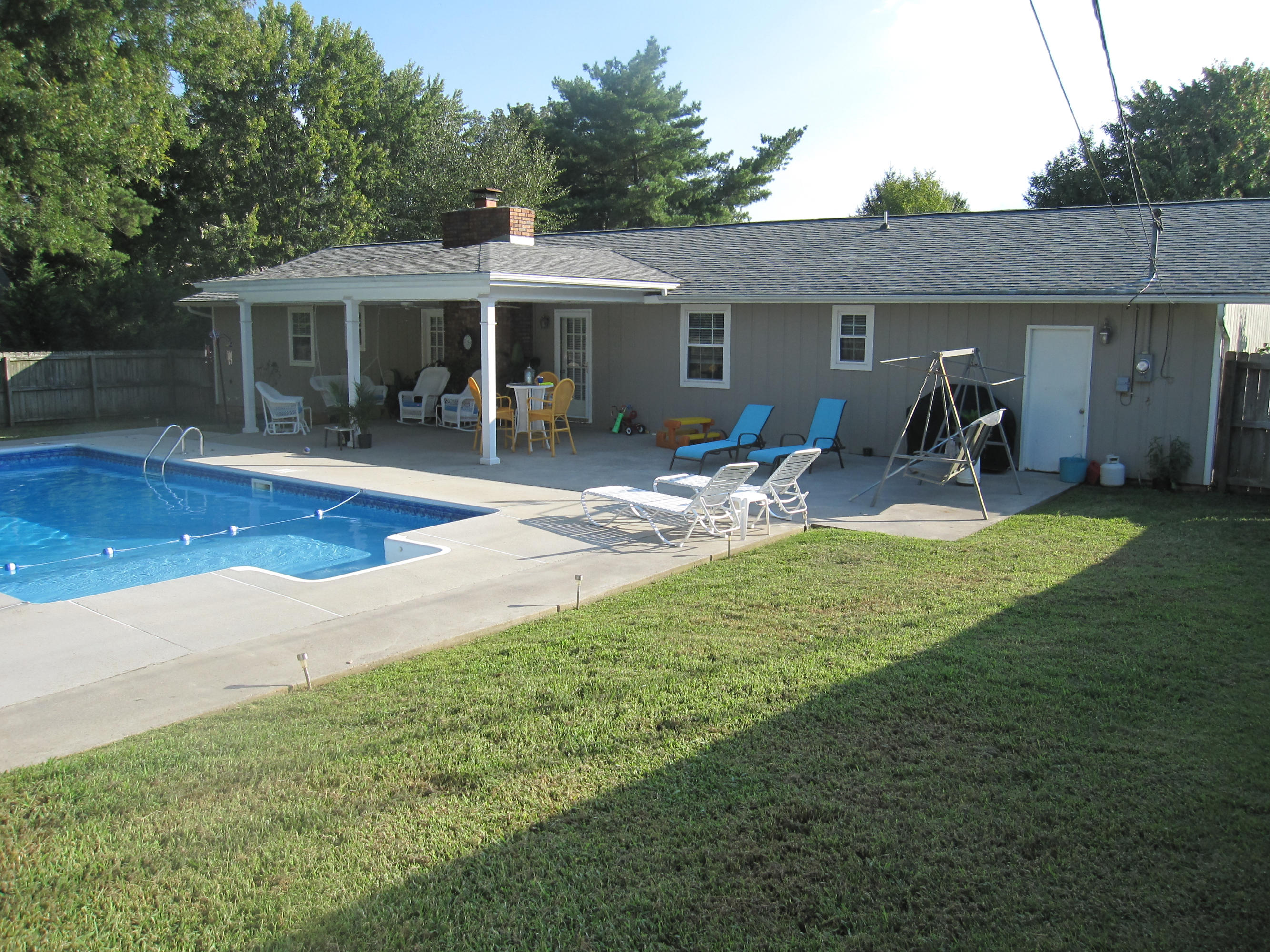 7700 Keswick Road, Unit 15 Powell, TN 37849 - Photo 16 of 20 IMG_3871