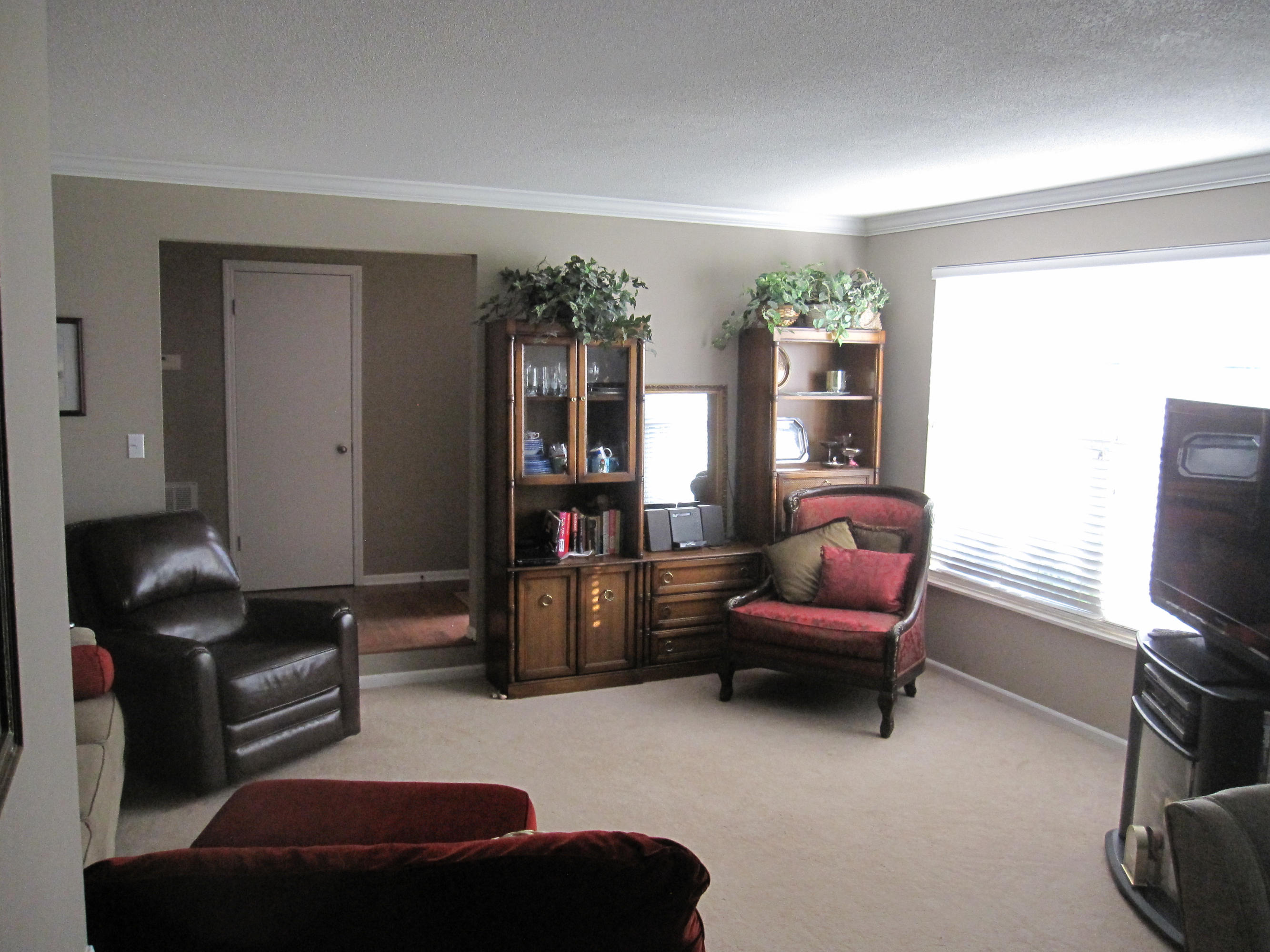 7700 Keswick Road, Unit 15 Powell, TN 37849 - Photo 3 of 20 IMG_3858