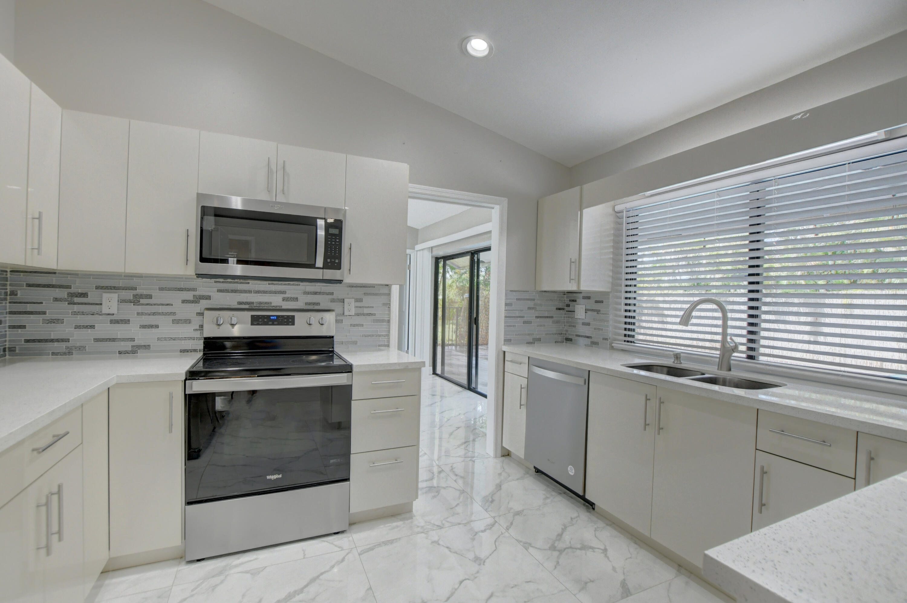 1401 Northwest 14th Avenue Boca Raton, FL 33486 - Photo 11 of 41 28_ebf_0361_2_3_4_5