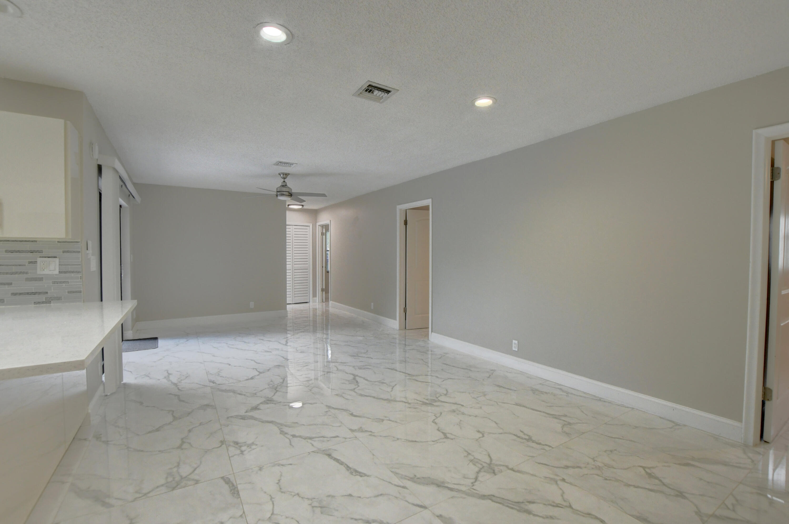 1401 Northwest 14th Avenue Boca Raton, FL 33486 - Photo 14 of 41 Family Room