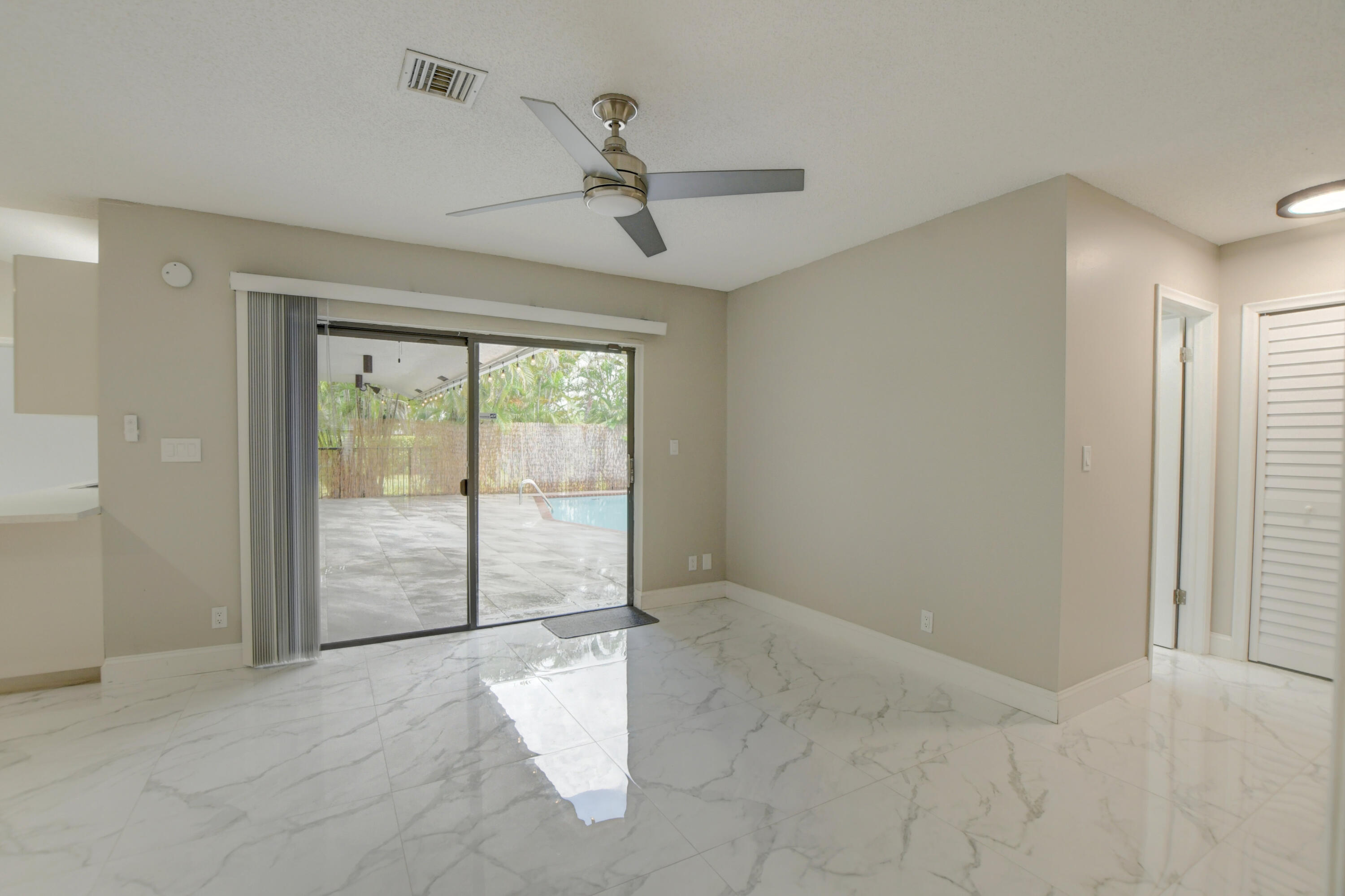 1401 Northwest 14th Avenue Boca Raton, FL 33486 - Photo 15 of 41 Family Room