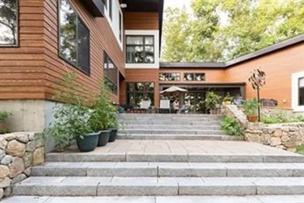 a view of a building entrance