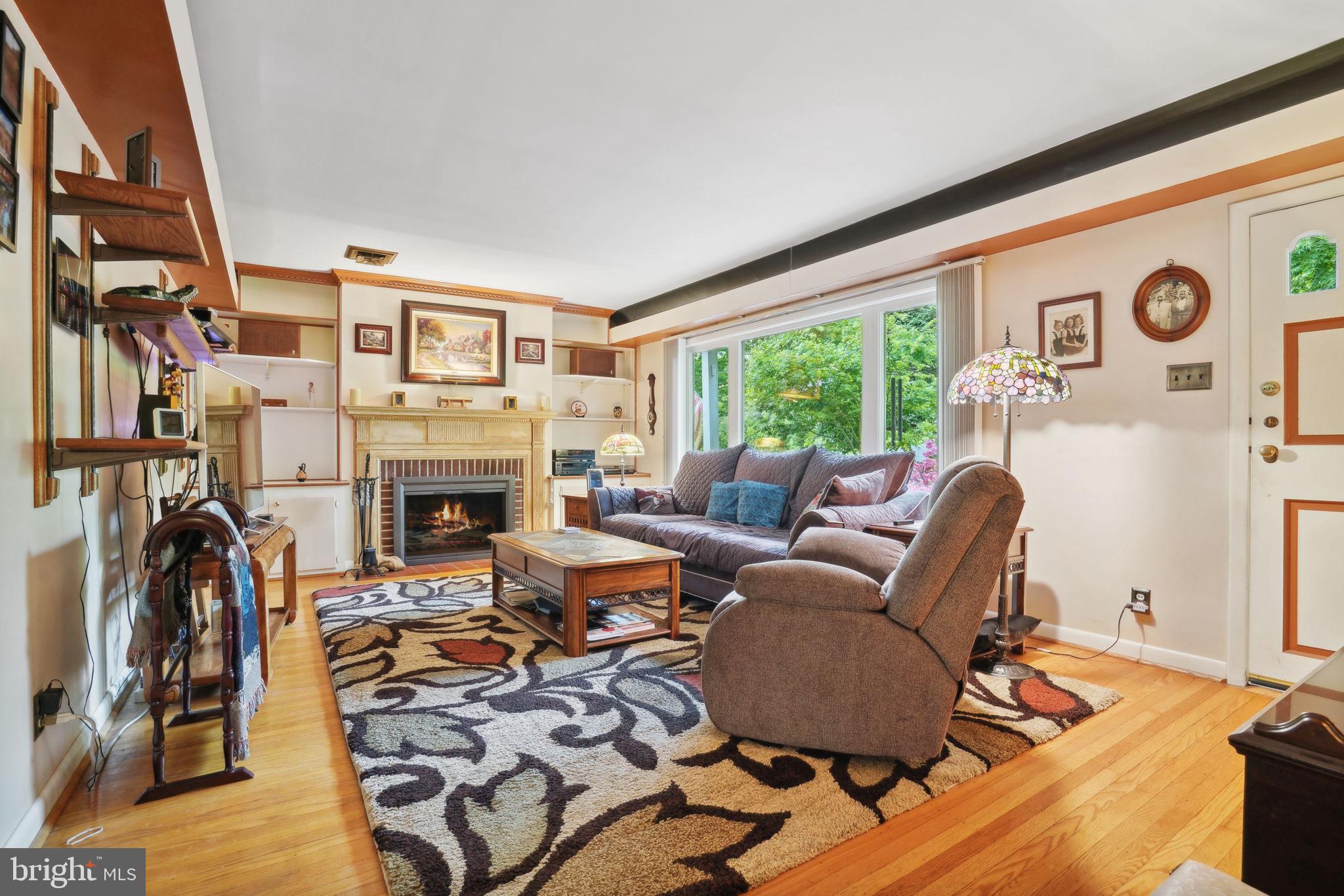 2245 Edge Hill Road Huntingdon Valley, PA 19006 - Photo 5 of 50 Gallery Image 5
