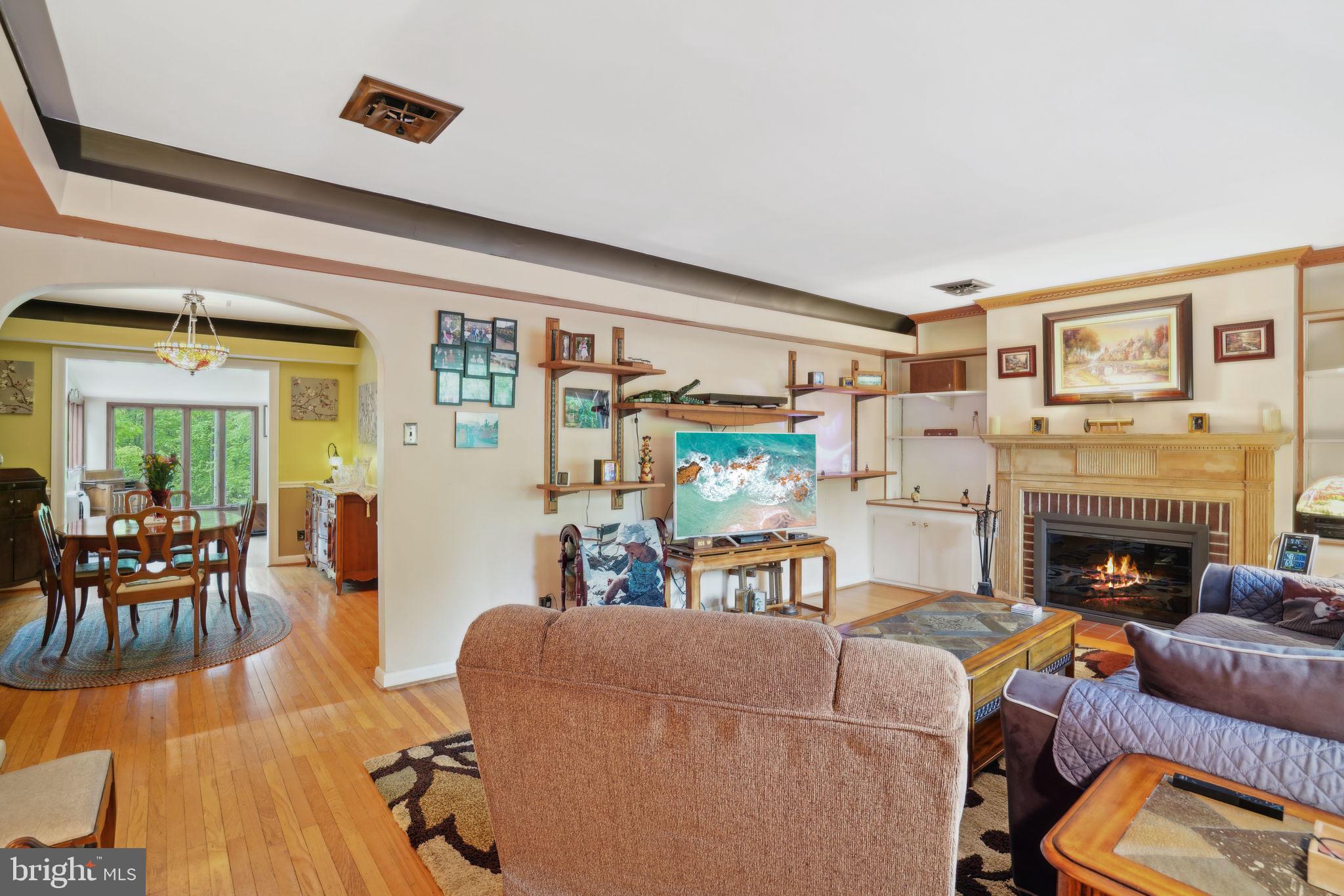 2245 Edge Hill Road Huntingdon Valley, PA 19006 - Photo 7 of 50 Gallery Image 7