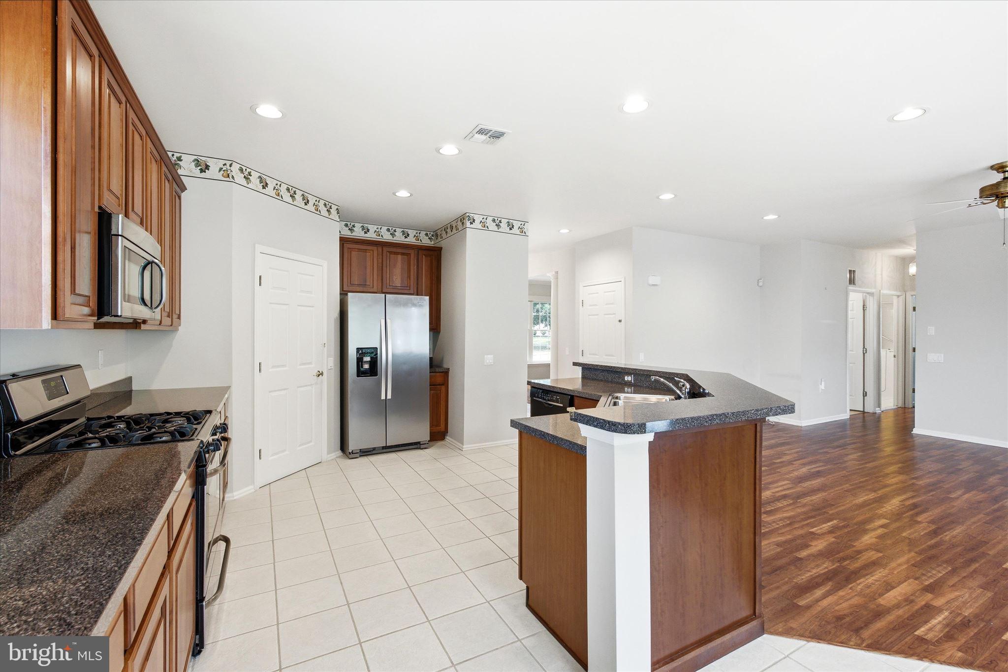 6 Valley Stream Place Barnegat, NJ 08005 - Photo 18 of 58
