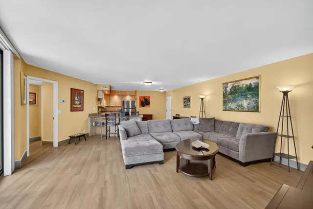 $5,500 | 2800 North Ocean Drive, Unit A 10 A, Singer Island, FL 33404