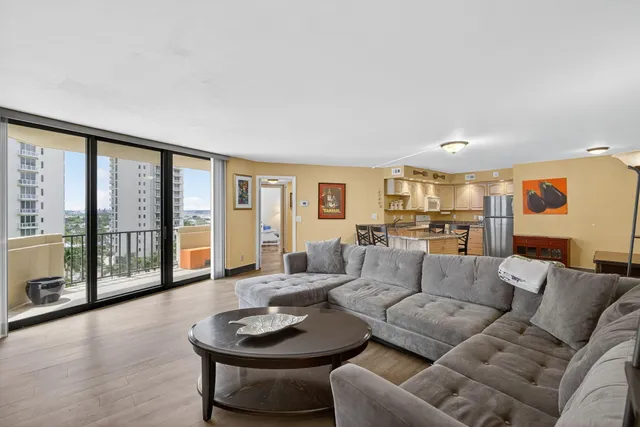 $5,500 | 2800 North Ocean Drive, Unit A 10 A, Singer Island, FL 33404