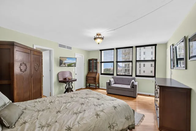 $5,500 | 2800 North Ocean Drive, Unit A 10 A, Singer Island, FL 33404