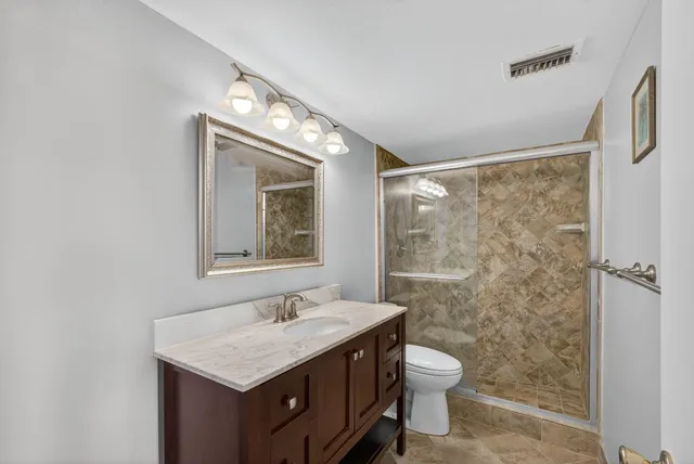 $5,500 | 2800 North Ocean Drive, Unit A 10 A, Singer Island, FL 33404