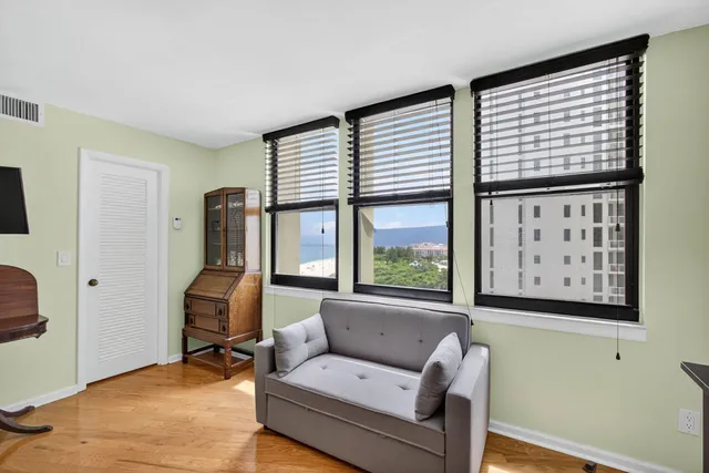 $5,500 | 2800 North Ocean Drive, Unit A 10 A, Singer Island, FL 33404