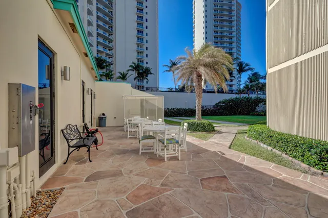 $5,500 | 2800 North Ocean Drive, Unit A 10 A, Singer Island, FL 33404