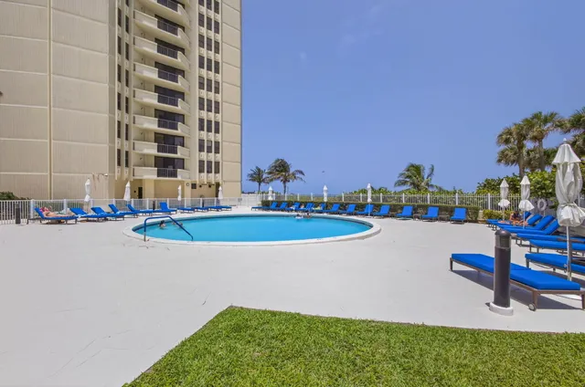 $5,500 | 2800 North Ocean Drive, Unit A 10 A, Singer Island, FL 33404