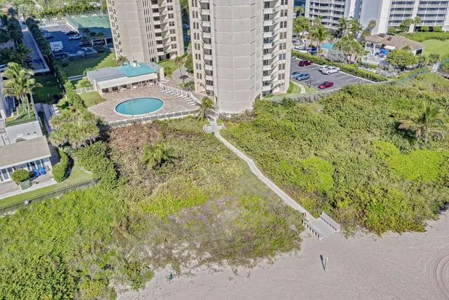 $5,500 | 2800 North Ocean Drive, Unit A 10 A, Singer Island, FL 33404