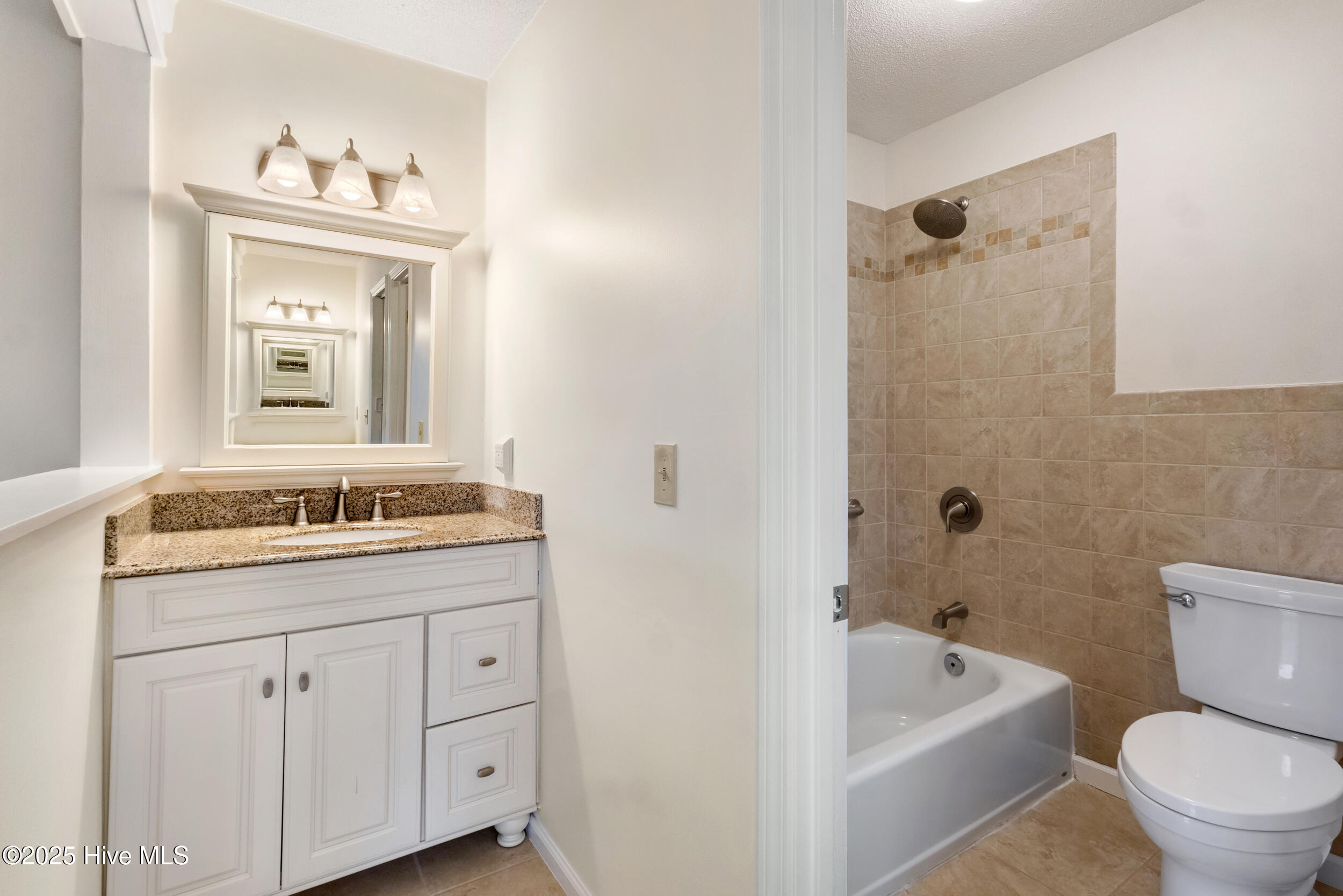 605 Windemere Road Wilmington, NC 28405 - Photo 17 of 32 605 Windemere Road (17)
