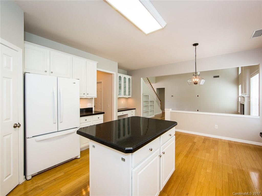 8514 Brentfield Road Huntersville, NC 28078 - Photo 4 of 24 Gallery Image 4