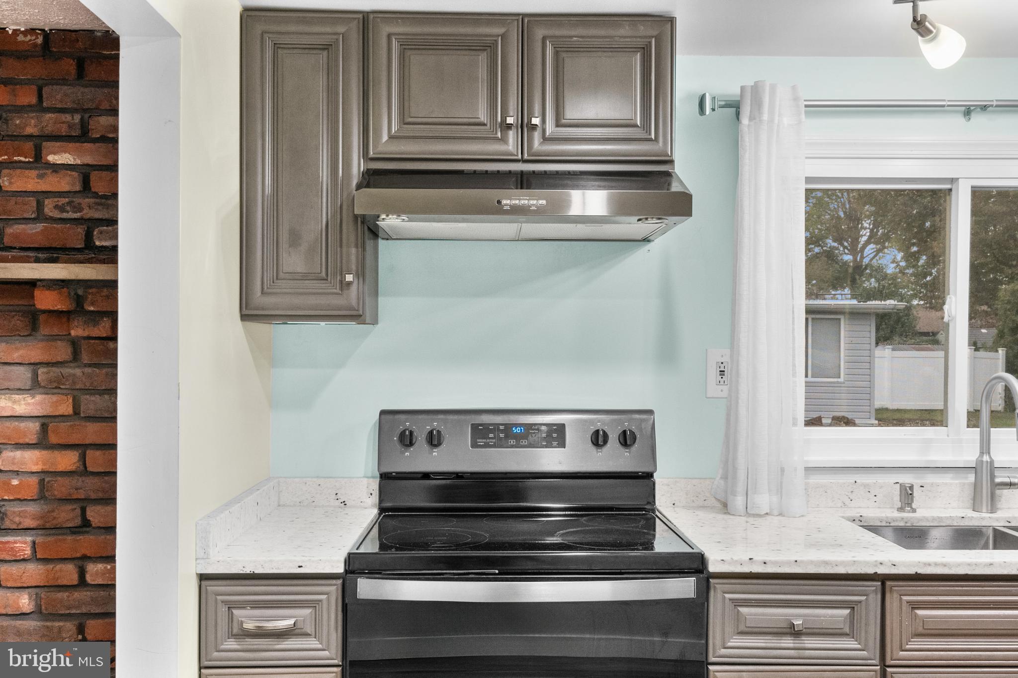 1025 5th Avenue Croydon, PA 19021 - Photo 11 of 31