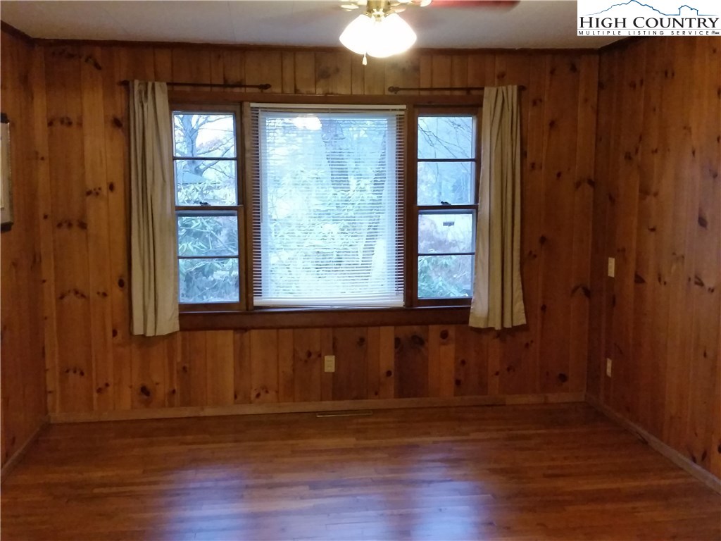 262 Sunset Drive Boone, NC 28607 - Photo 2 of 18 Gallery Image 2