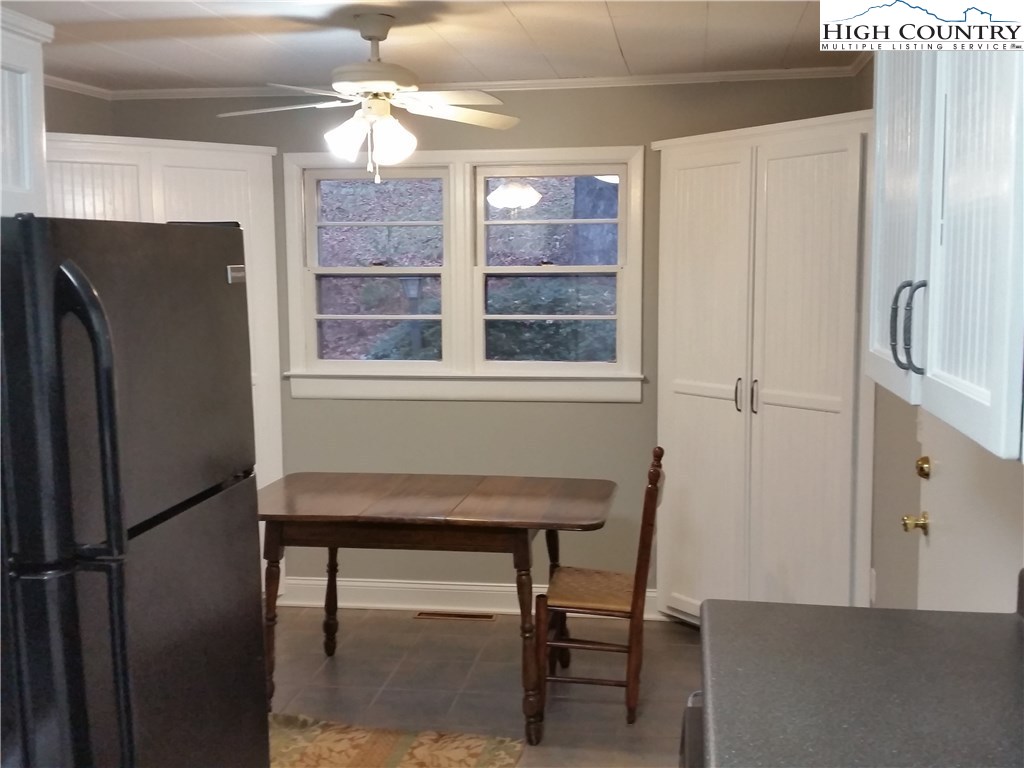 262 Sunset Drive Boone, NC 28607 - Photo 8 of 18 Gallery Image 8