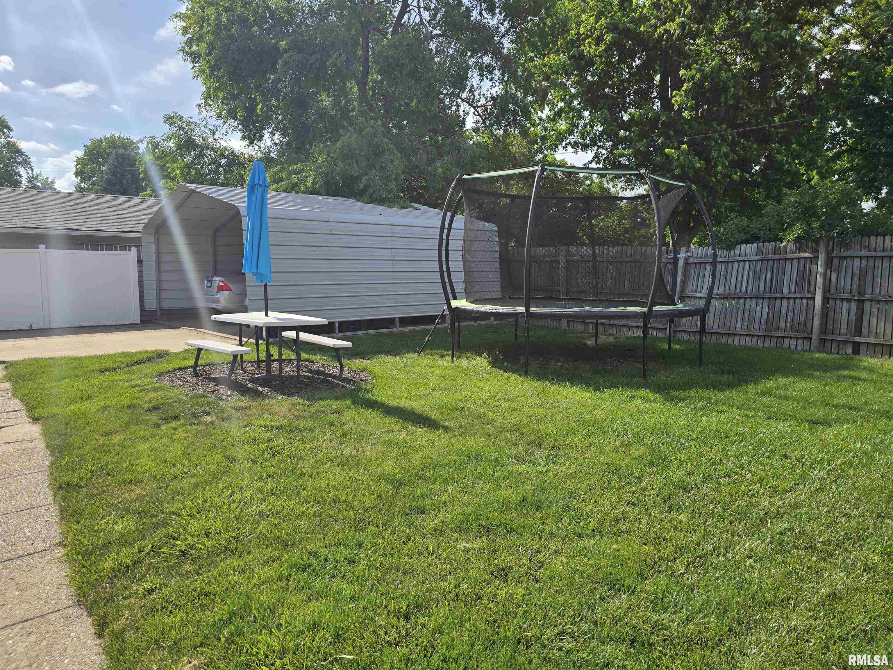 131 West Olive Street Canton, IL 61520 - Photo 73 of 76