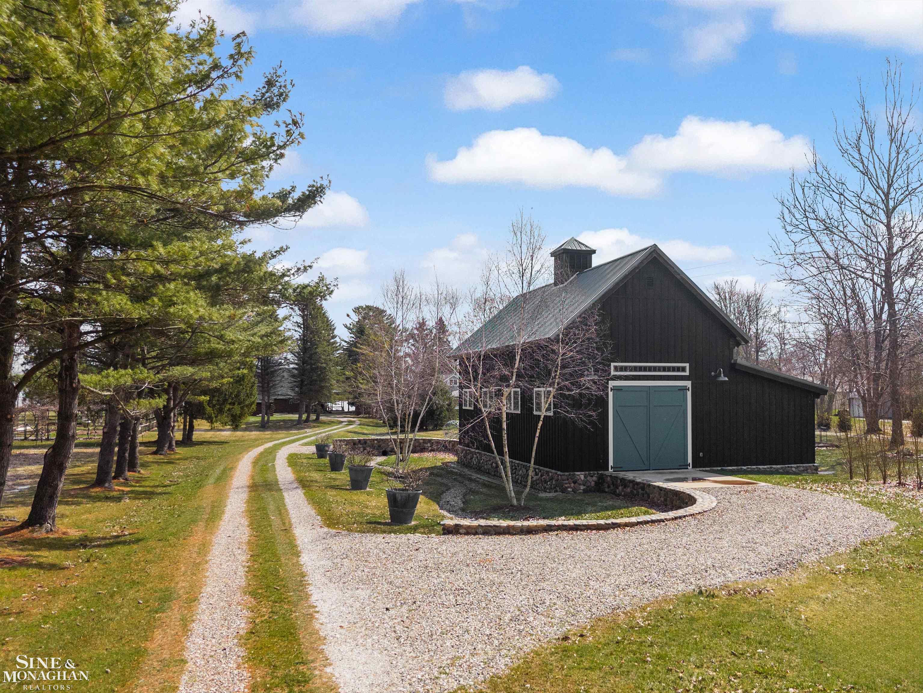 4673 Lakeshore Road Lexington, MI 48450 - Photo 42 of 73