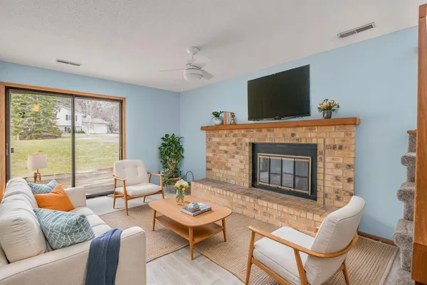 $318,000 | 4538 Quantico Lane North, Minneapolis, MN 55446
