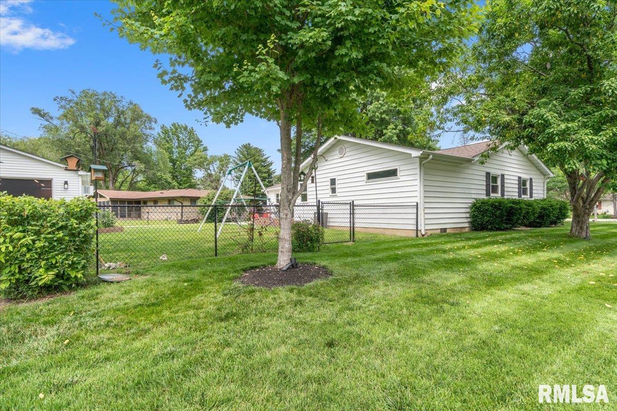 11 Lansing Drive Springfield, IL 62703 - Photo 37 of 39