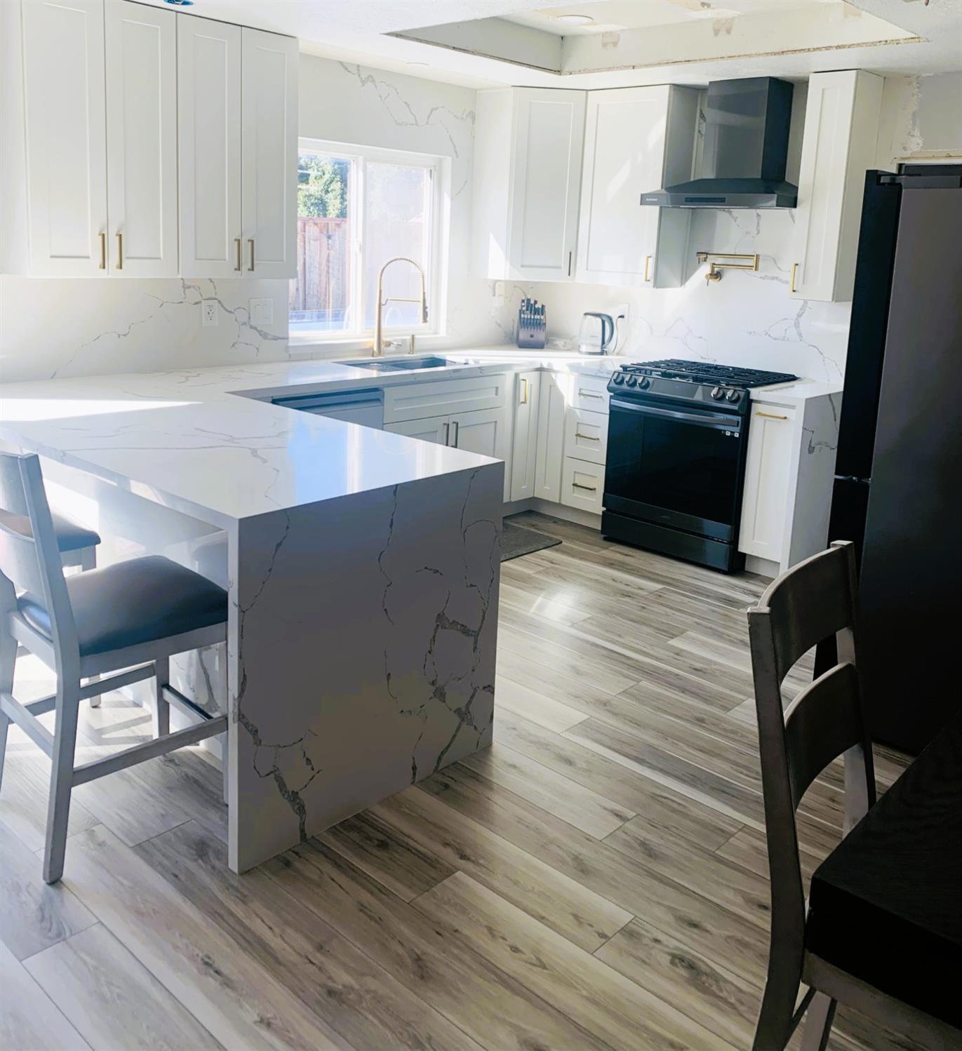 1049 Compass Lane Manteca, CA 95337 - Photo 2 of 13