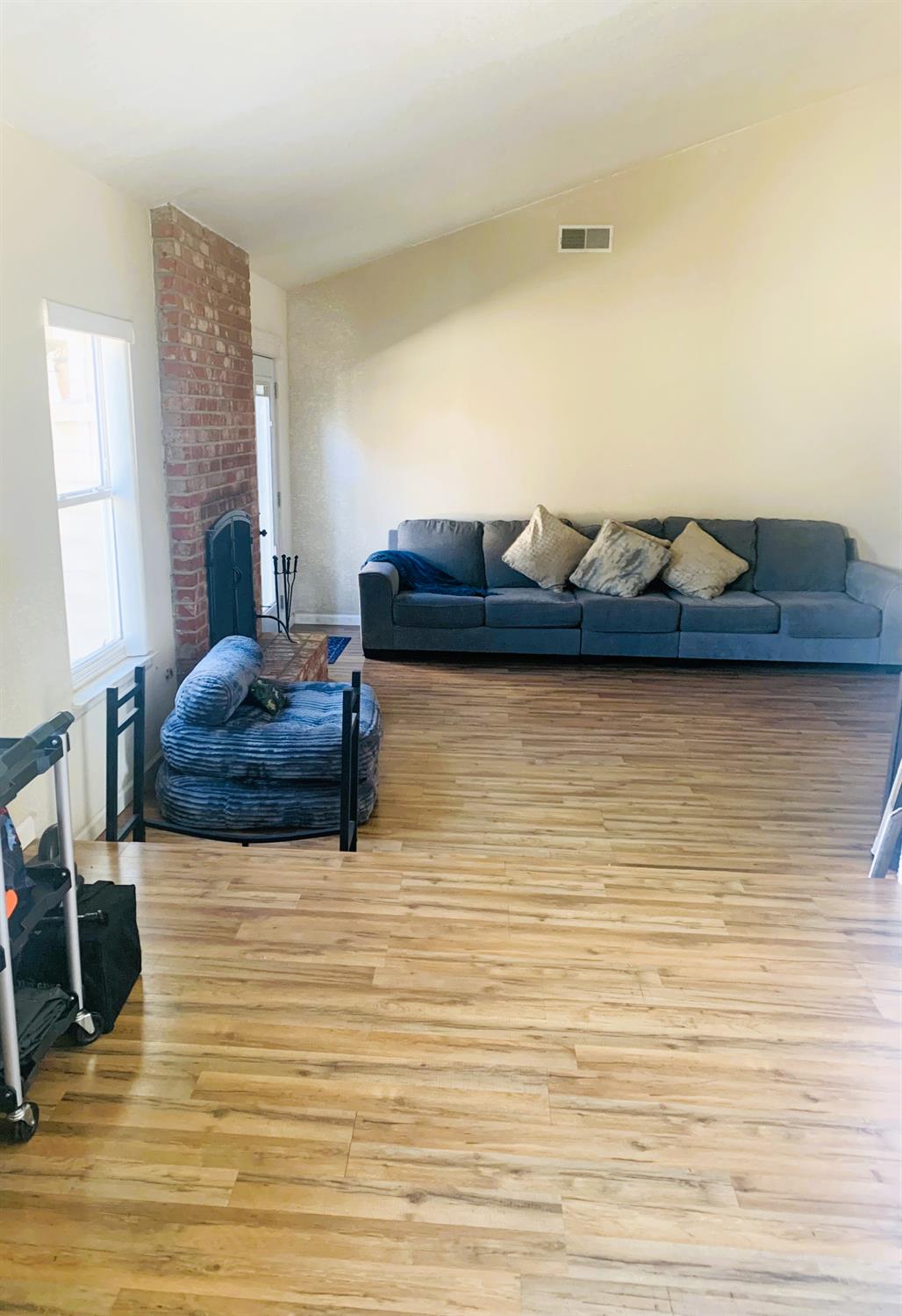 1049 Compass Lane Manteca, CA 95337 - Photo 9 of 13