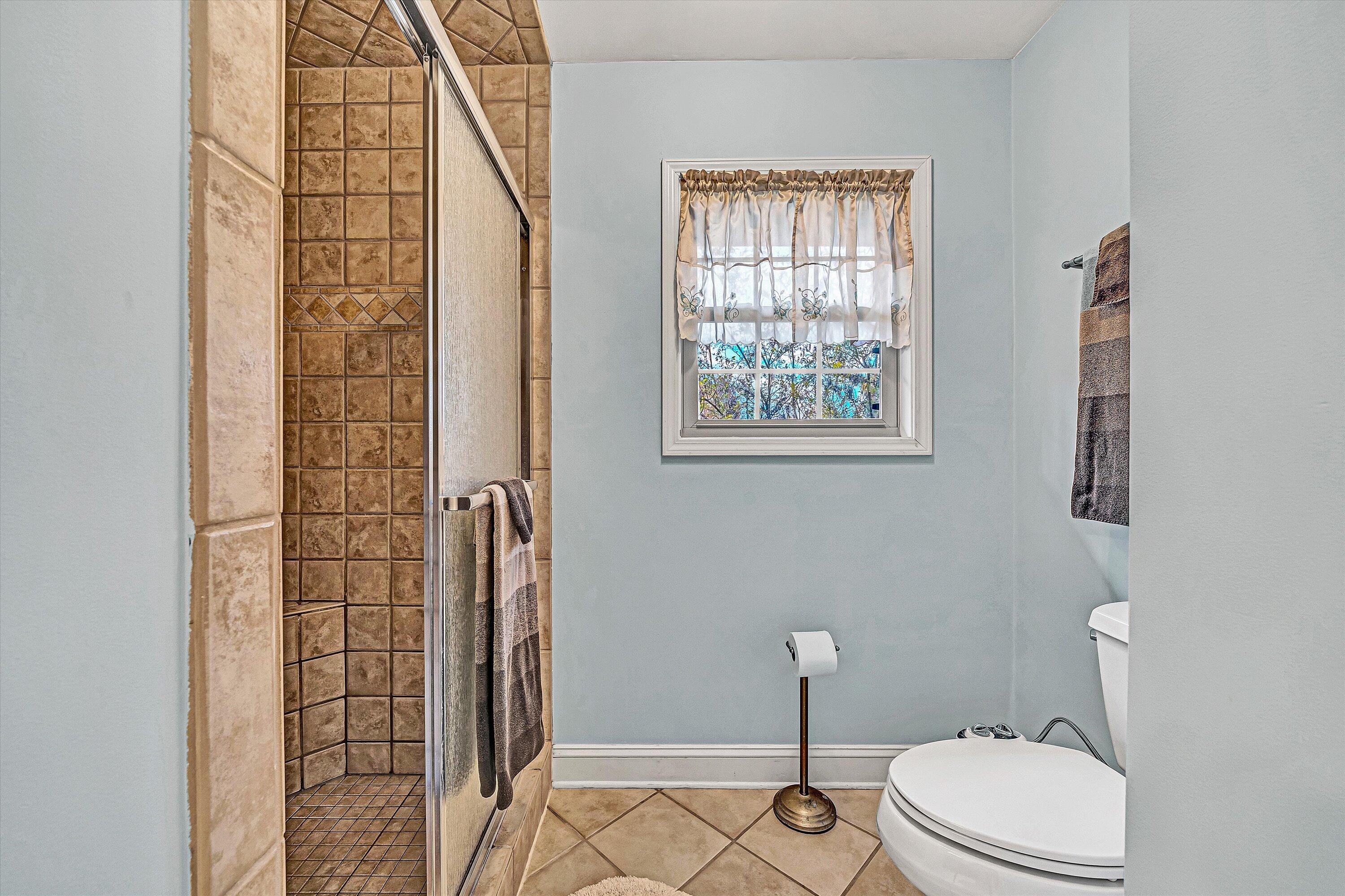 1039 Clearfield Road Southwest Roanoke, VA 24015 - Photo 20 of 44 22-VM-00675