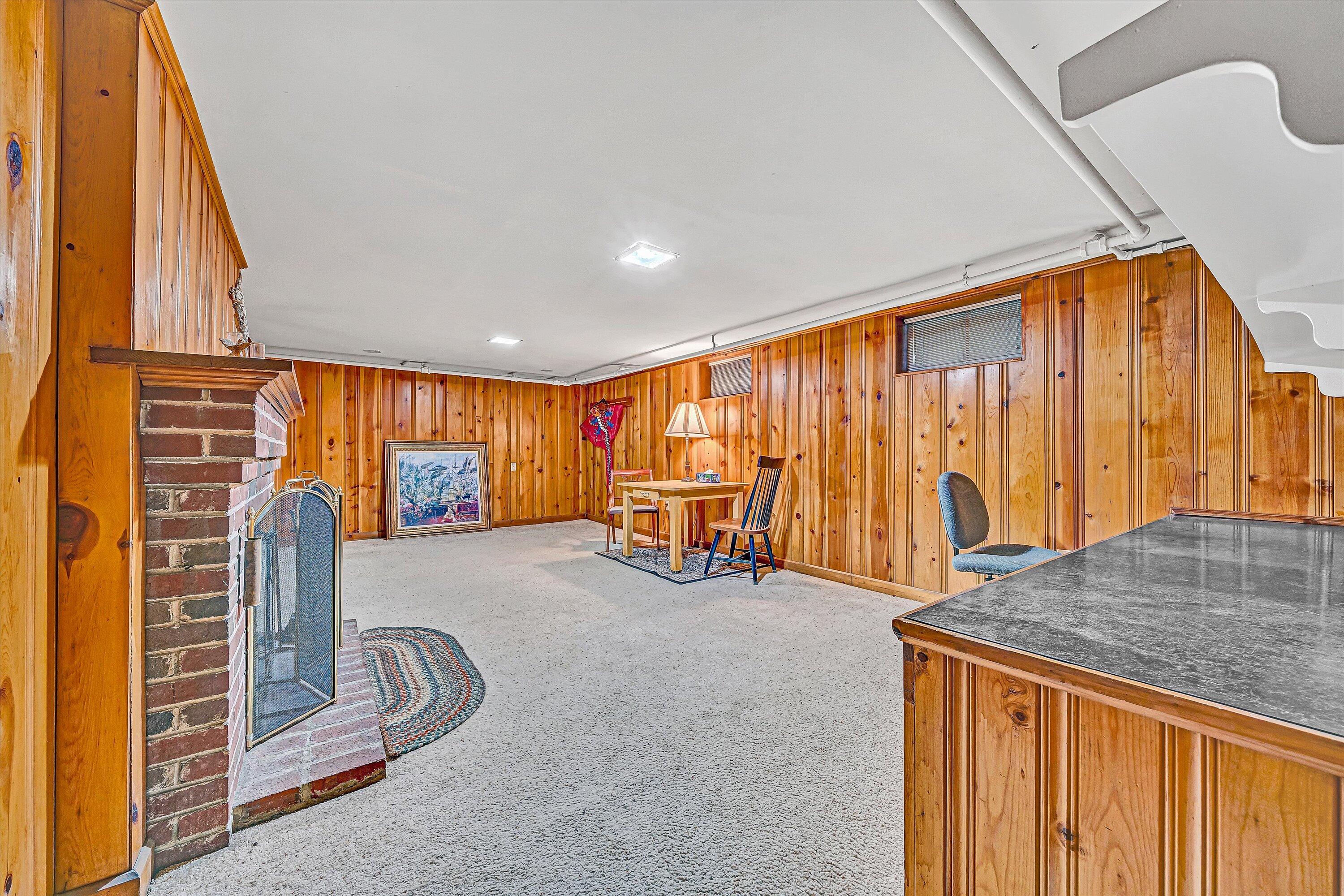 1039 Clearfield Road Southwest Roanoke, VA 24015 - Photo 30 of 44 32-VM-00775