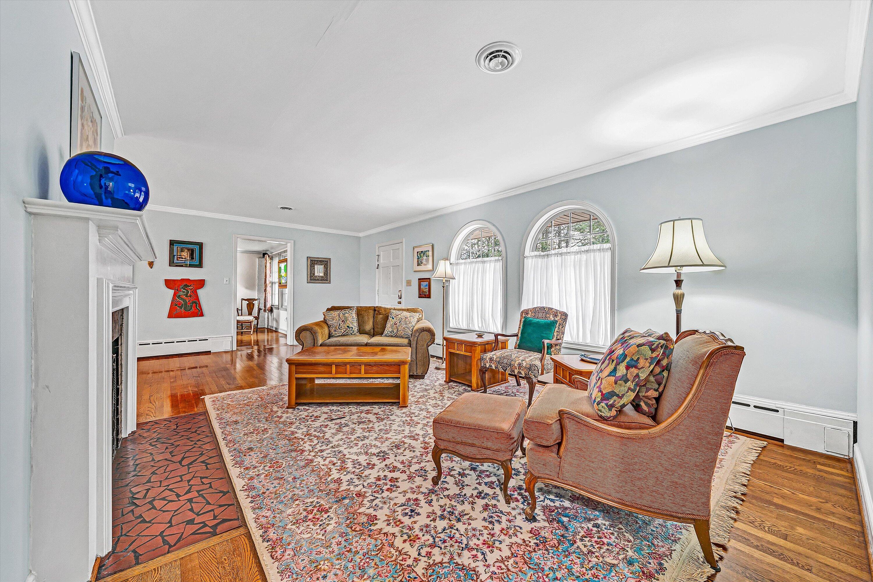 1039 Clearfield Road Southwest Roanoke, VA 24015 - Photo 5 of 44 07-VM-00595