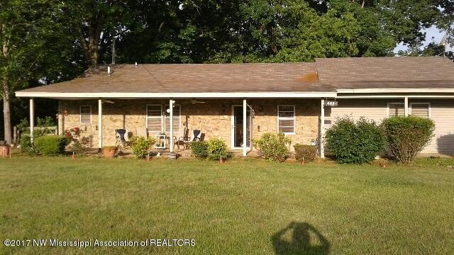 423 Wildwood Road Holly Springs, MS 38635 - Photo 1 of 48 nfrontt