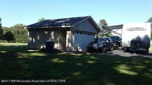 423 Wildwood Road Holly Springs, MS 38635 - Photo 18 of 48 nshop