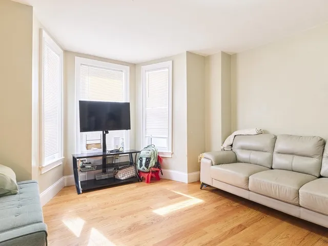 $3,700 | 69 Parker Street, Unit 1, Chelsea, MA 02150