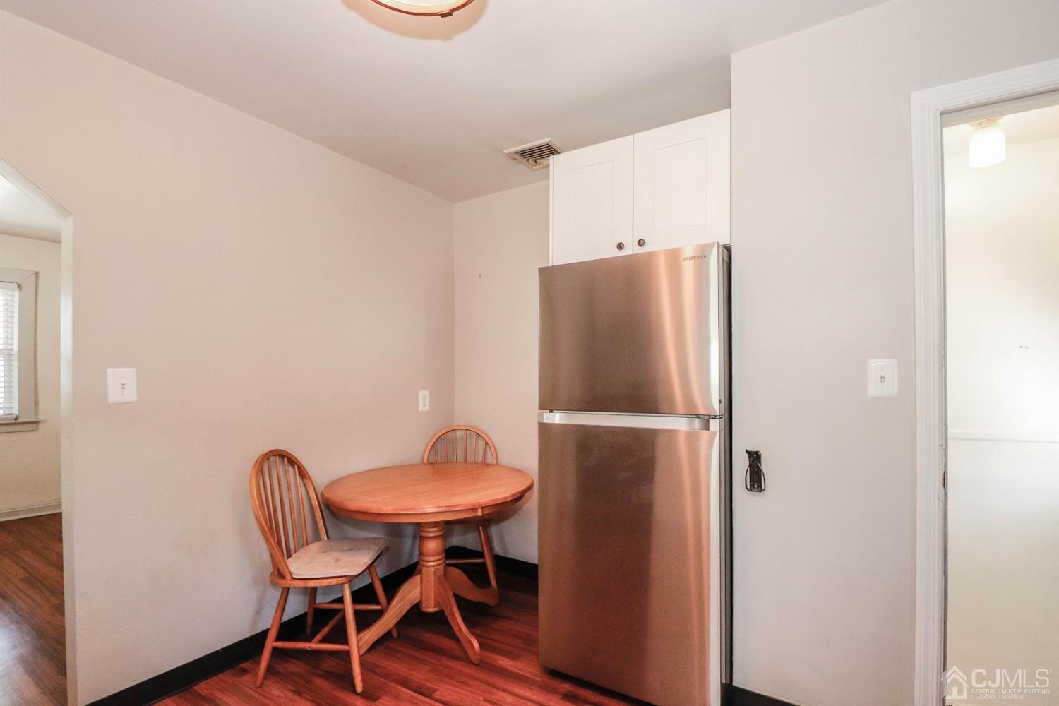 22 Fox Road Edison, NJ 08817 - Photo 11 of 27