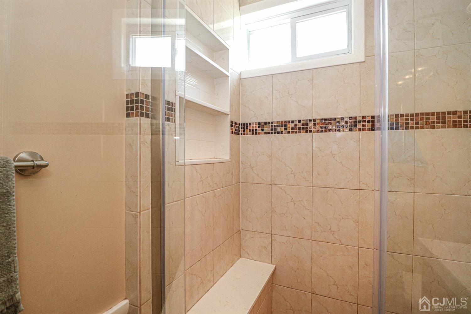 22 Fox Road Edison, NJ 08817 - Photo 16 of 27