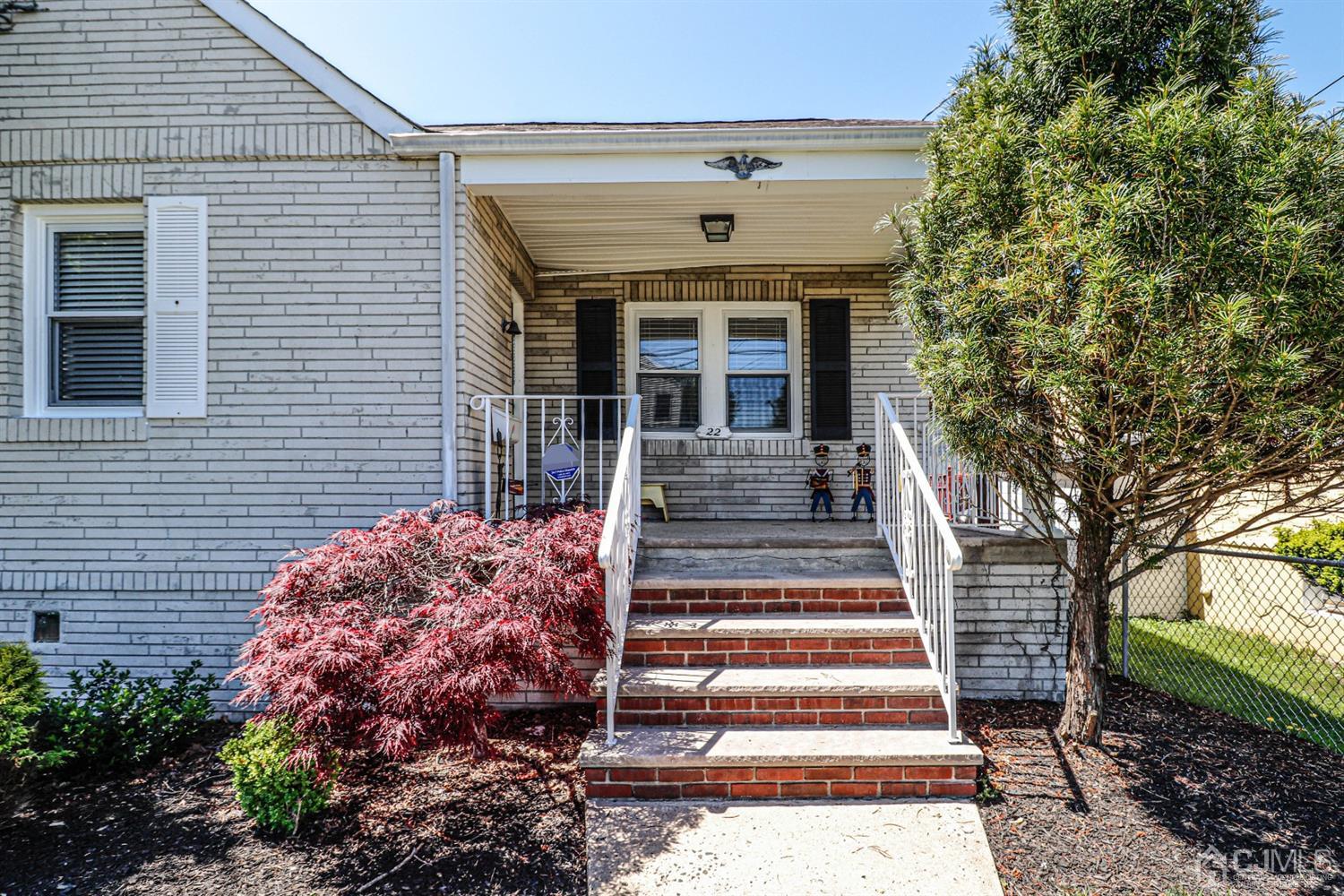 22 Fox Road Edison, NJ 08817 - Photo 4 of 27