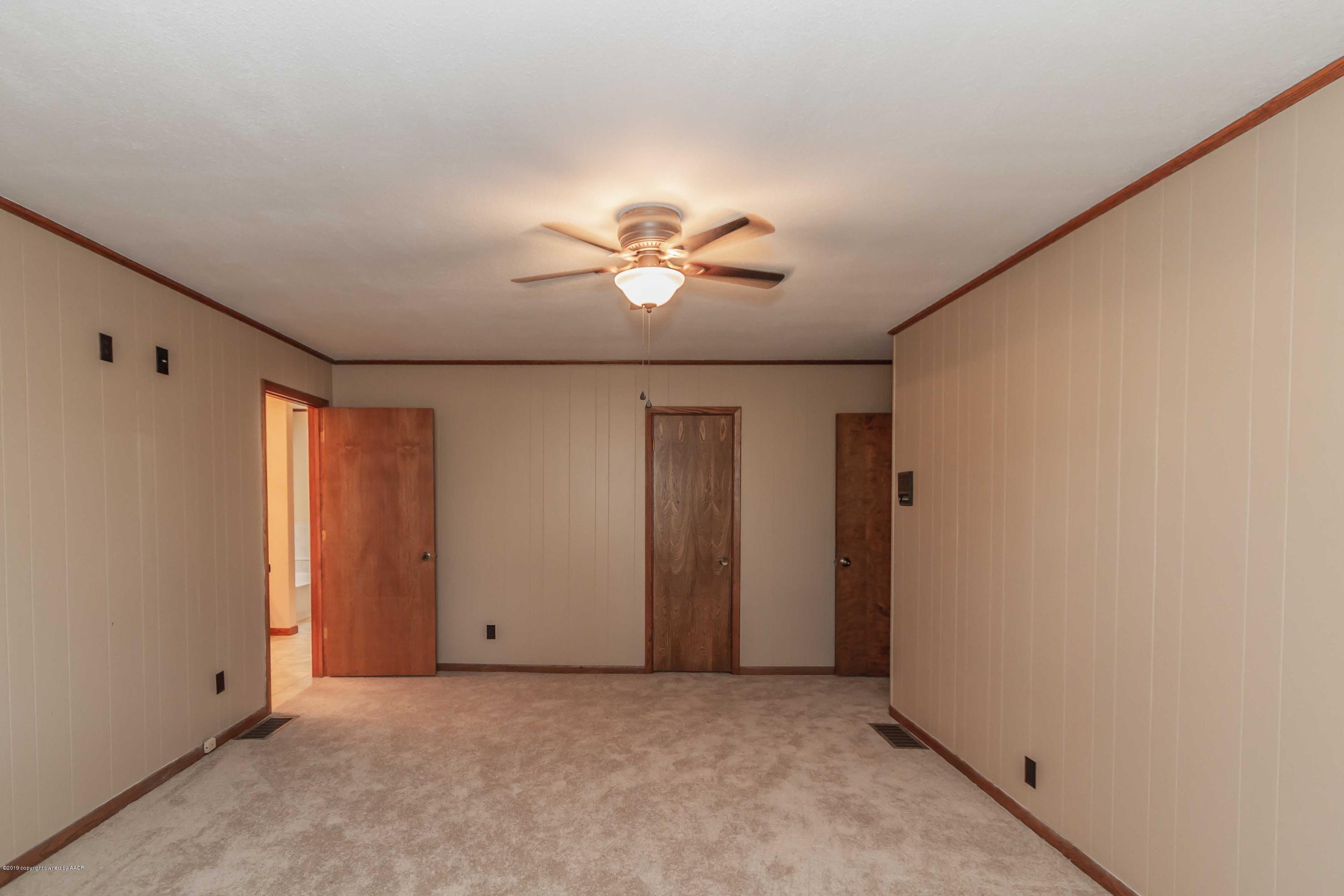 6801 Green Haven Road Amarillo, TX 79110 - Photo 29 of 65 wooden floor in an empty room