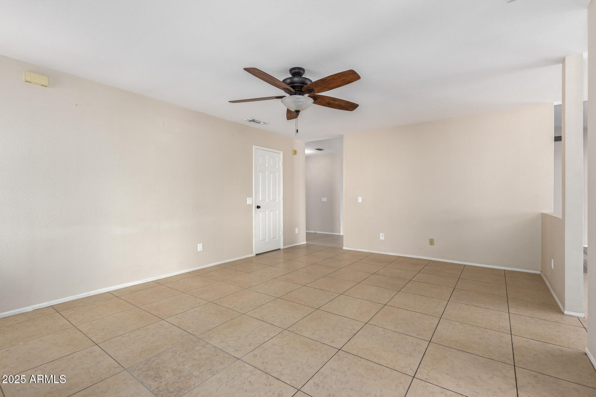 7412 East Ed Rice Avenue Mesa, AZ 85208 - Photo 14 of 36 a view of an empty room
