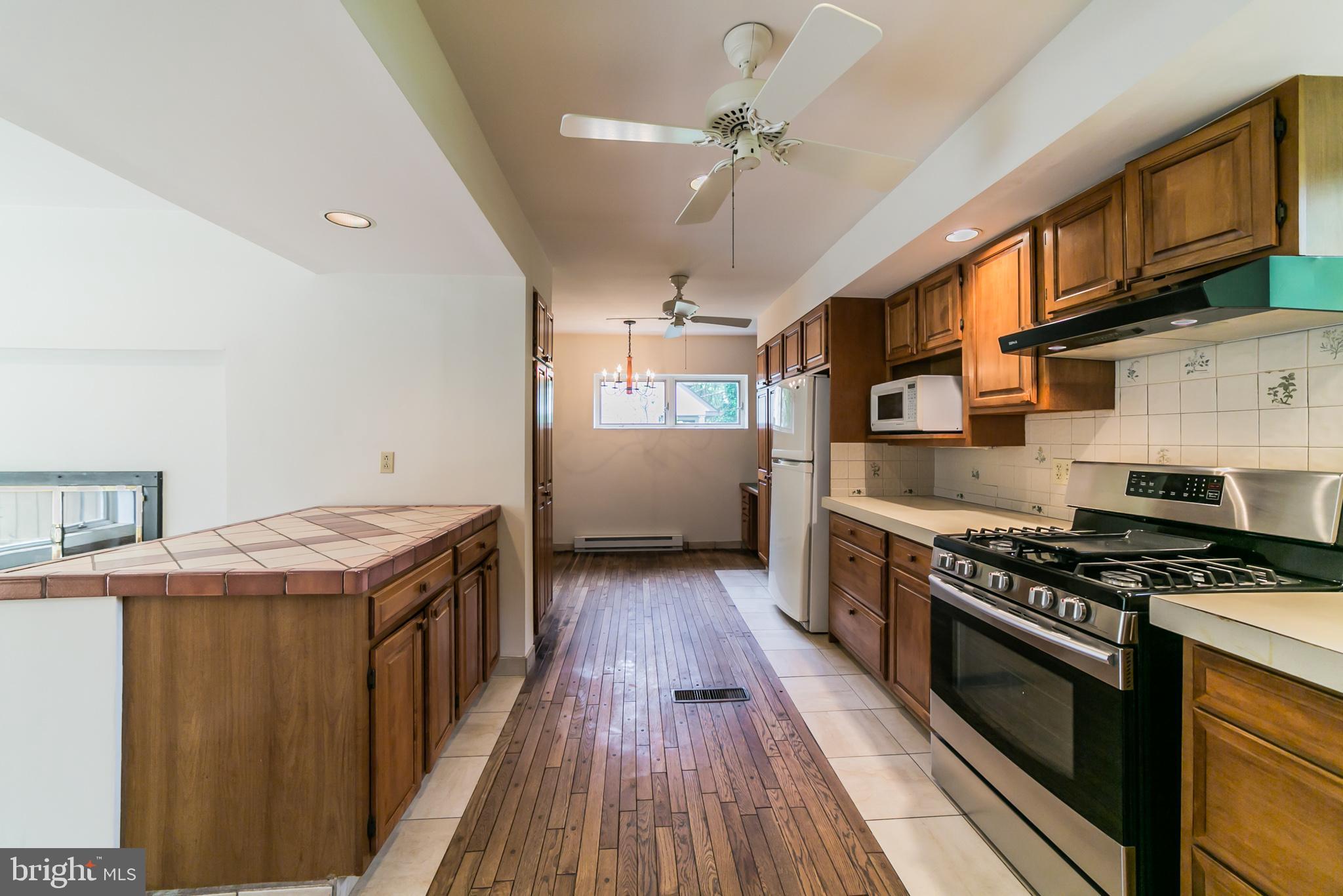 26 Devonwood Road Wayne, PA 19087 - Photo 10 of 22 Kitchen
