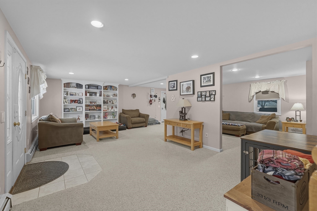 125 Dr Braley Road Freetown, MA 02717 - Photo 11 of 40