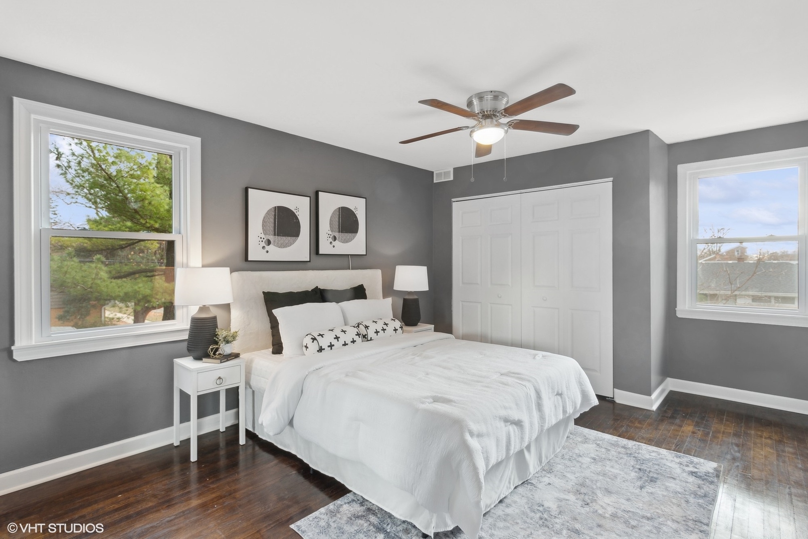 8501 Harding Avenue Skokie, IL 60076 - Photo 18 of 37 a bedroom with a bed and a window