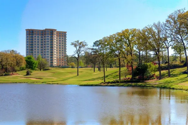 $2,999,900 | 2801 Wexford Drive, Unit 1401, Tyler, TX 75709