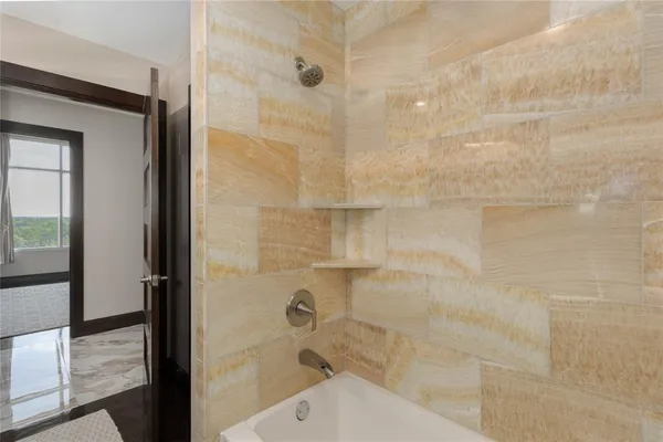 $2,999,900 | 2801 Wexford Drive, Unit 1401, Tyler, TX 75709