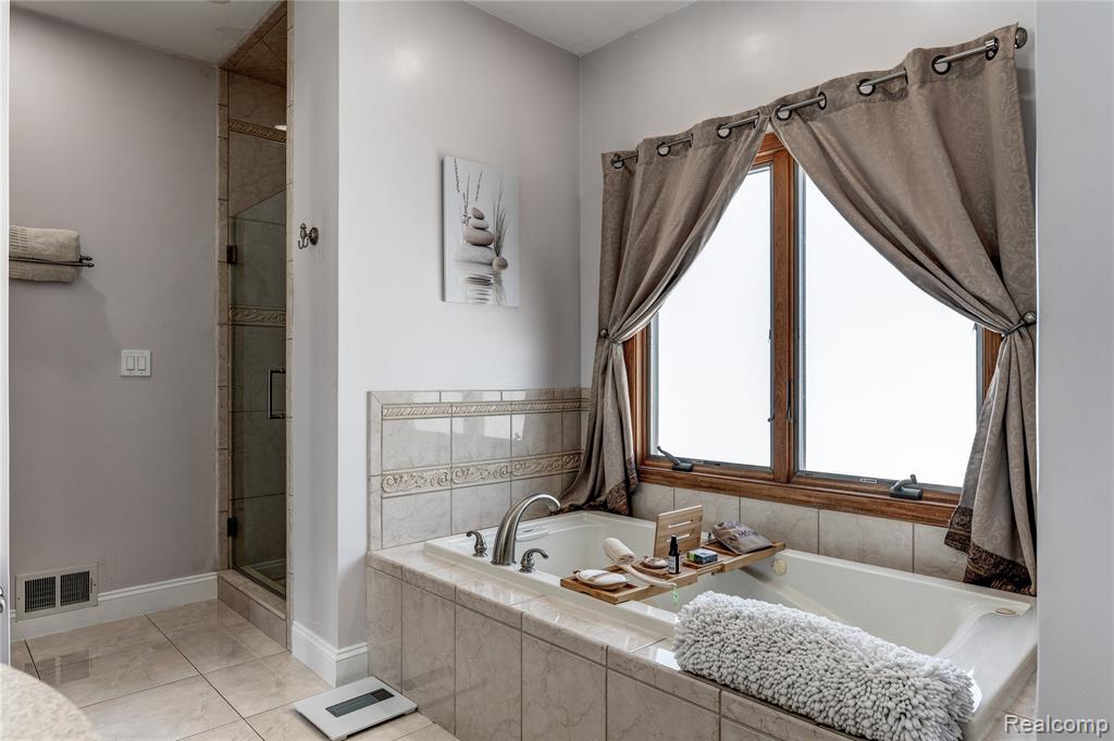 2470 East Baldwin Road Grand Blanc, MI 48439 - Photo 23 of 64 Gallery Image 23