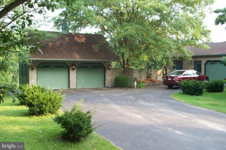 10599 Old Forge Road Waynesboro, PA 17268 - Photo 28 of 30 Garage 1